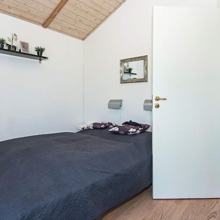 8 Person Holiday Home In Ulfborg Екстер'єр фото