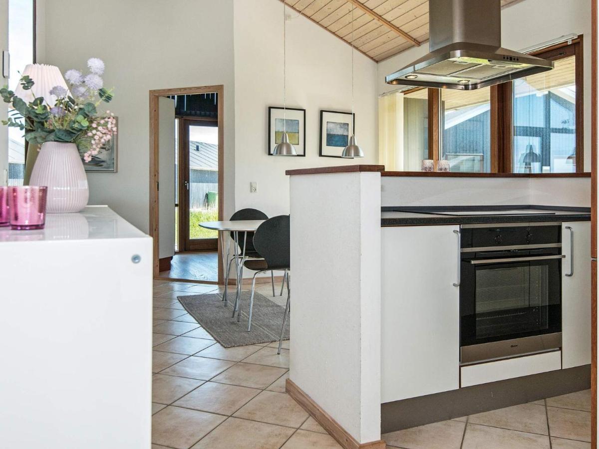 8 Person Holiday Home In Ulfborg Екстер'єр фото