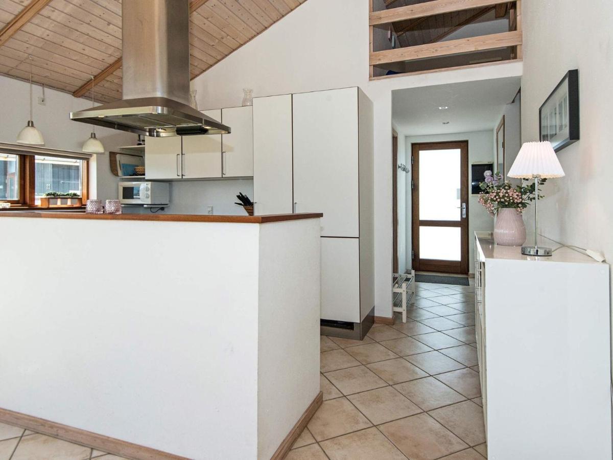 8 Person Holiday Home In Ulfborg Екстер'єр фото