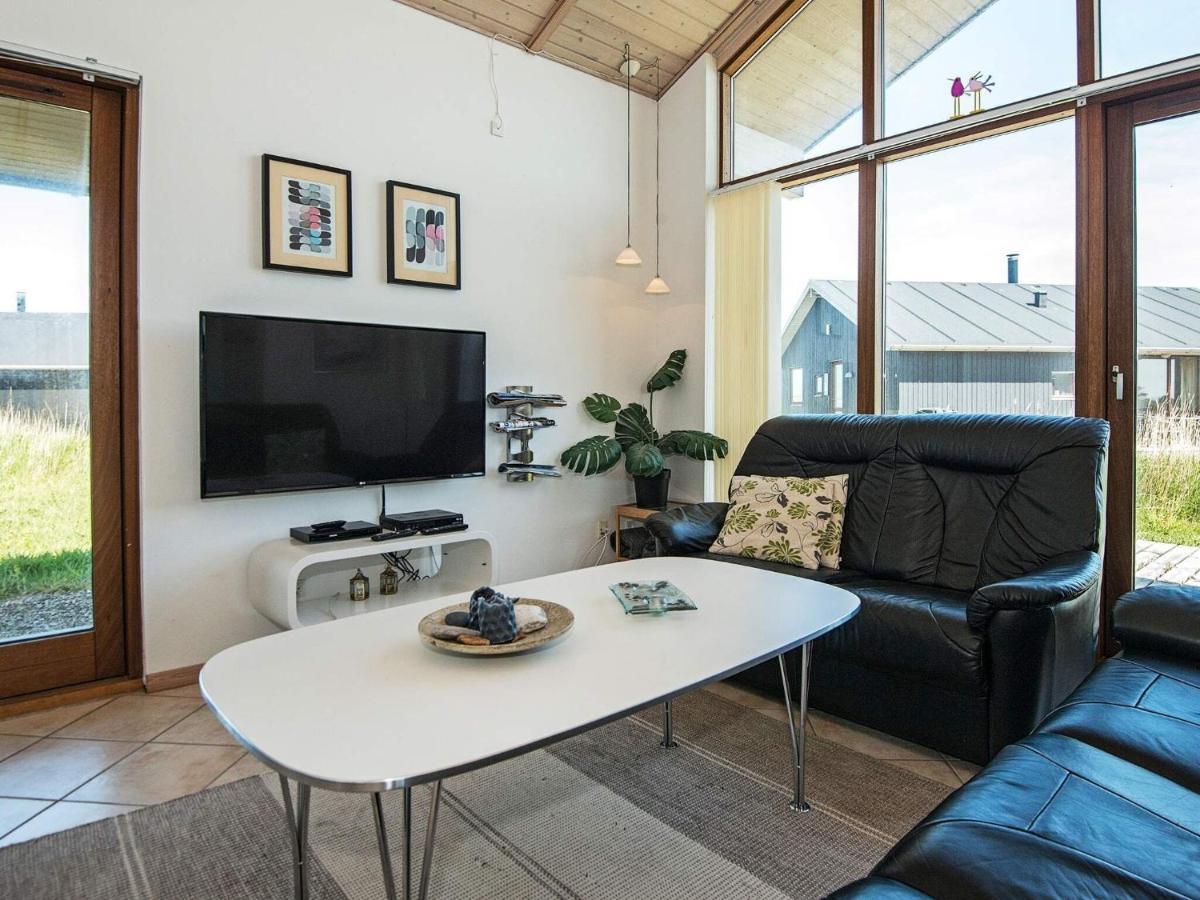8 Person Holiday Home In Ulfborg Екстер'єр фото